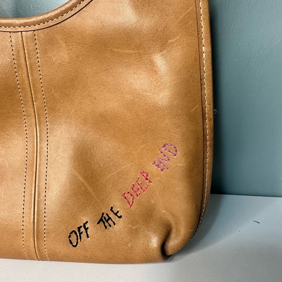 🪩 NEW Coach Ergo Limited Edition! Natural leather. Embroidered. RARE! 🪩 - Picture 6 of 7